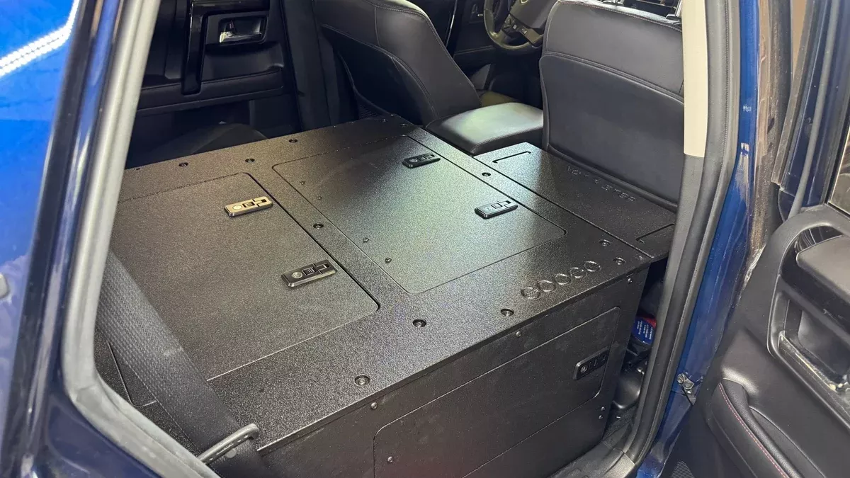 Goose Gear Seat Delete Plate System Second Row V2 10" For 4Runner (2010-2024)